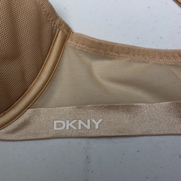 DKNY TAN  Spacer, 34B  *P1016 - Picture 8 of 11